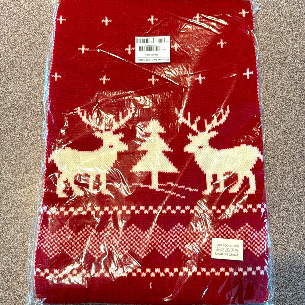 Red and White Winter Scarf 🧣